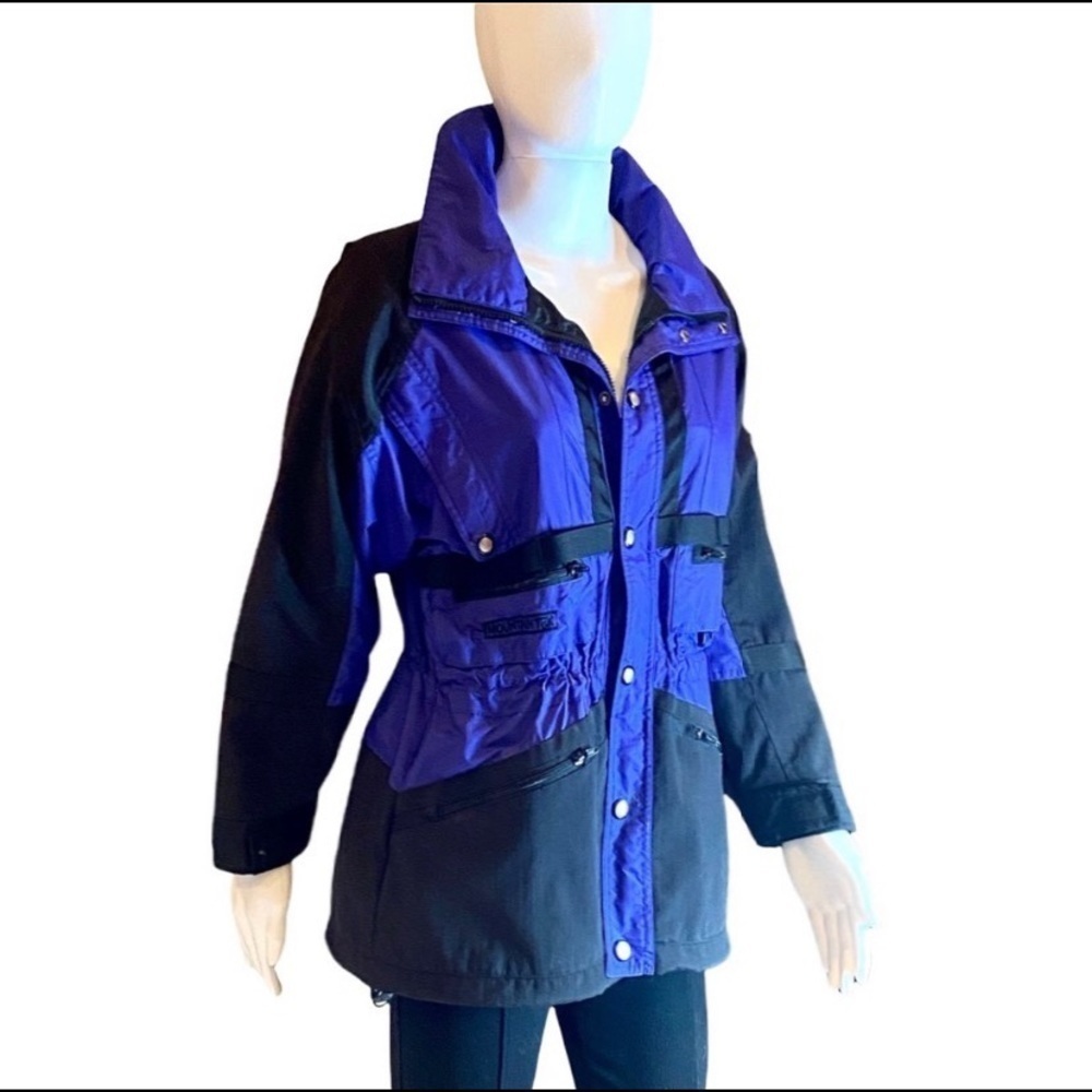 Mountain Tek ski jacket. Blue and black size 14
